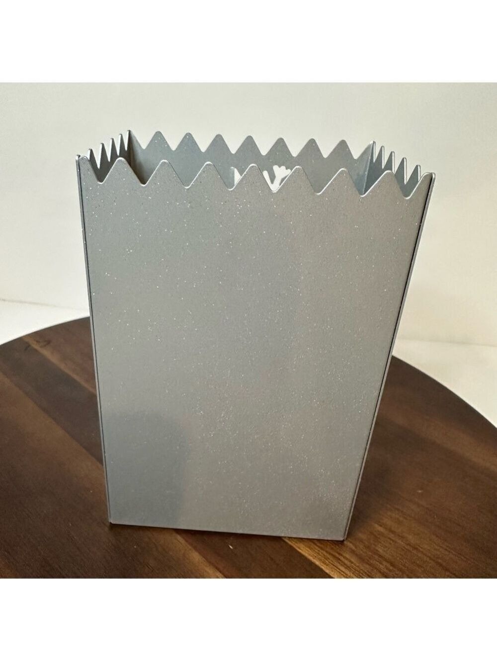 PartyLite Snowflake Luminary Candle Holder Silver Metal Votive Tealight 2004 - Picture 4 of 7
